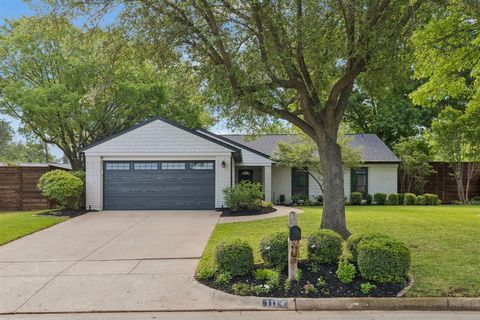 1114 Normandy Drive Grapevine TX 76051