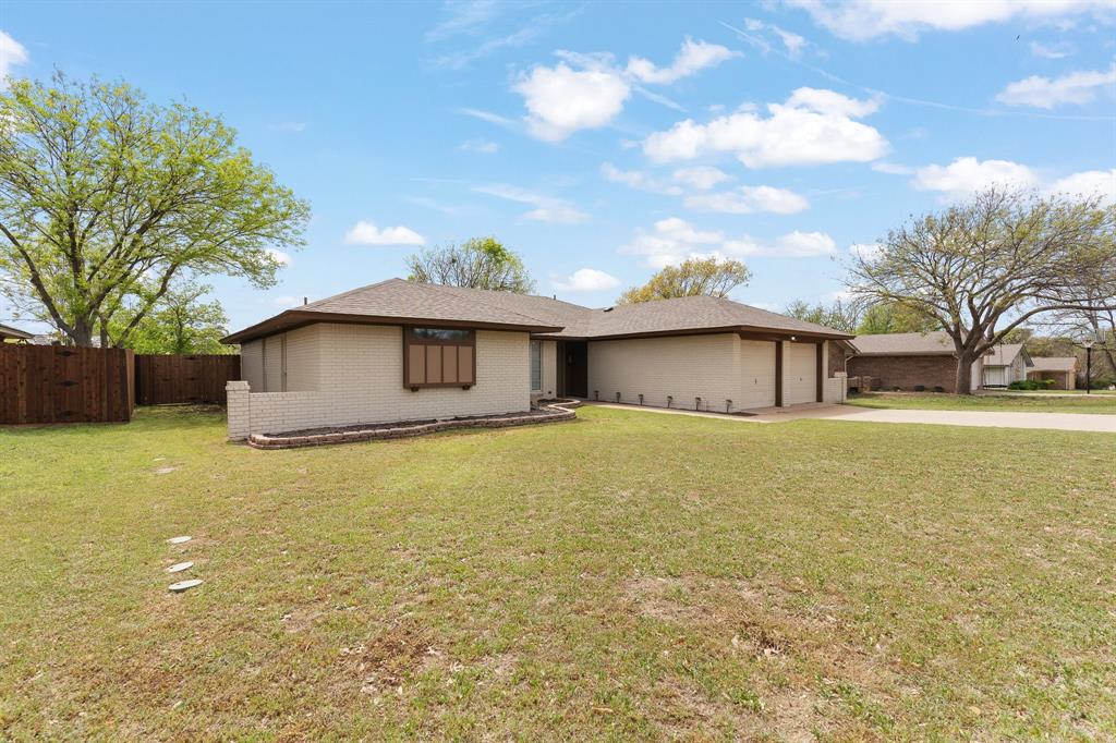 9929 Farmington Drive