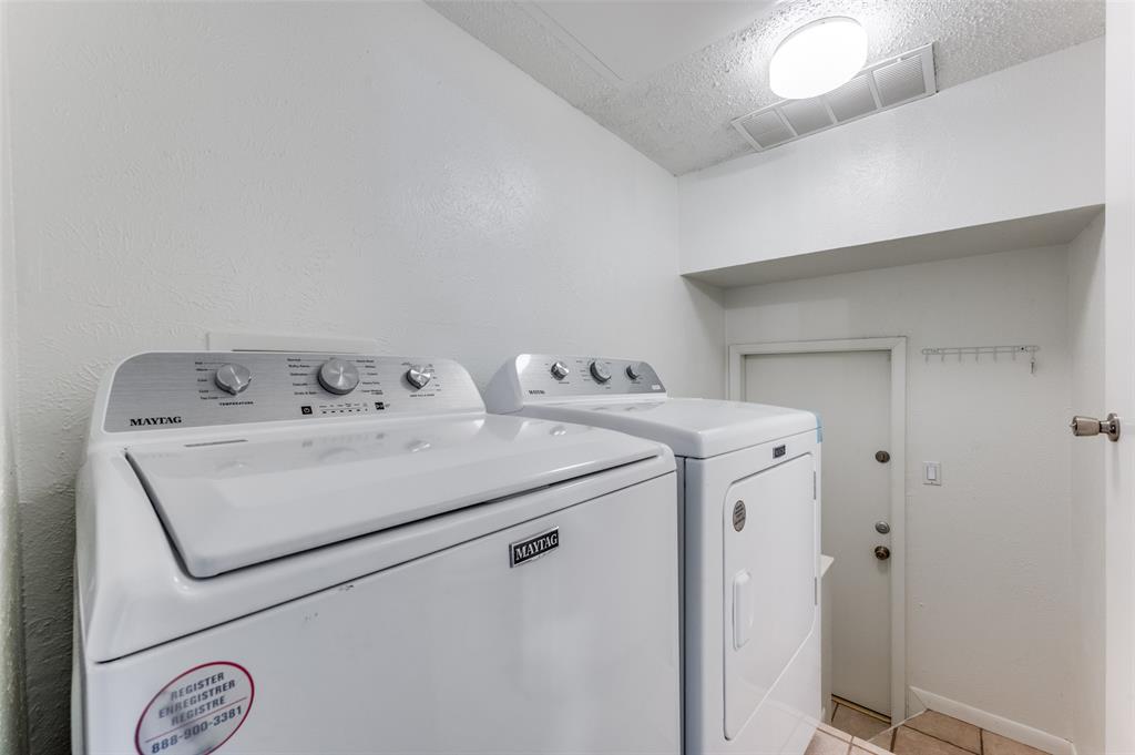 Preston Oaks Crossing Condos 01 & 02 - Residential