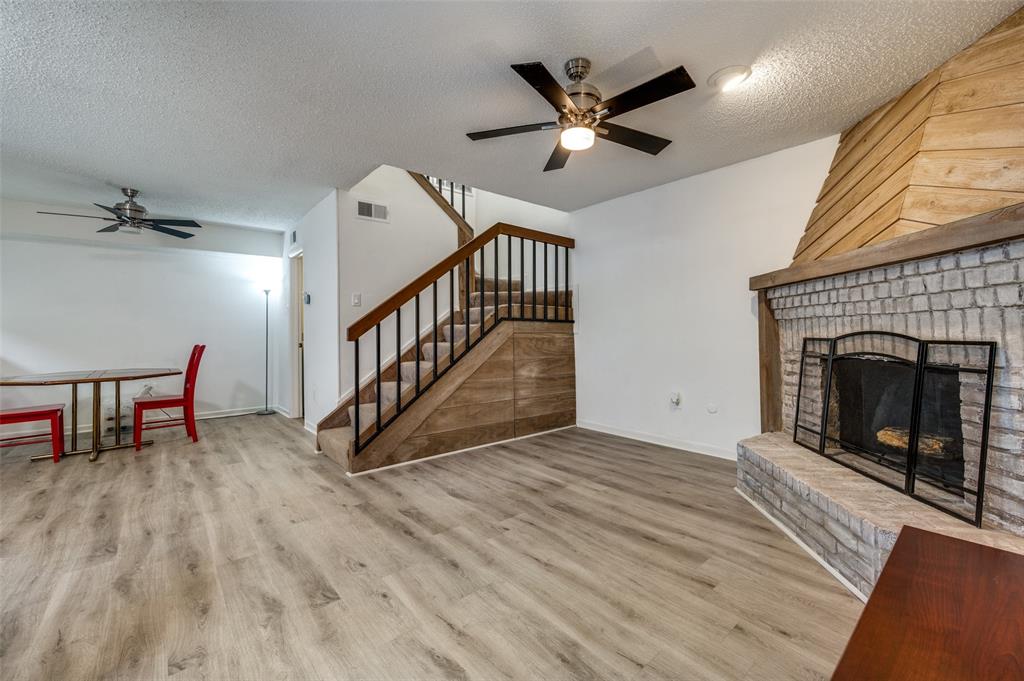 Preston Oaks Crossing Condos 01 & 02 - Residential