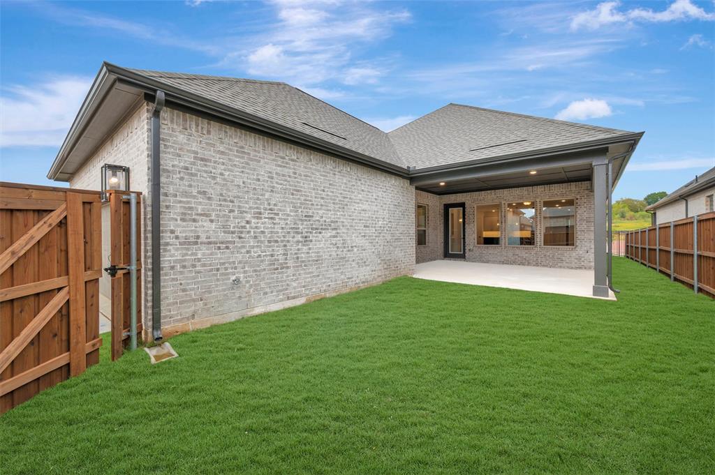 2086 Spotted Fawn Drive