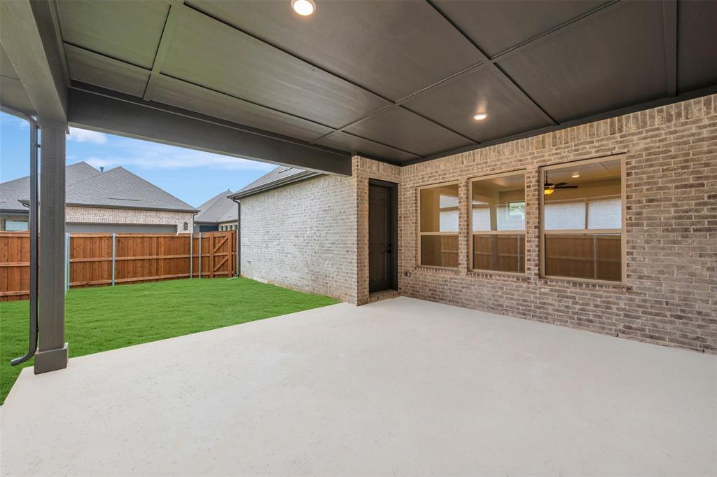 2086 Spotted Fawn Drive