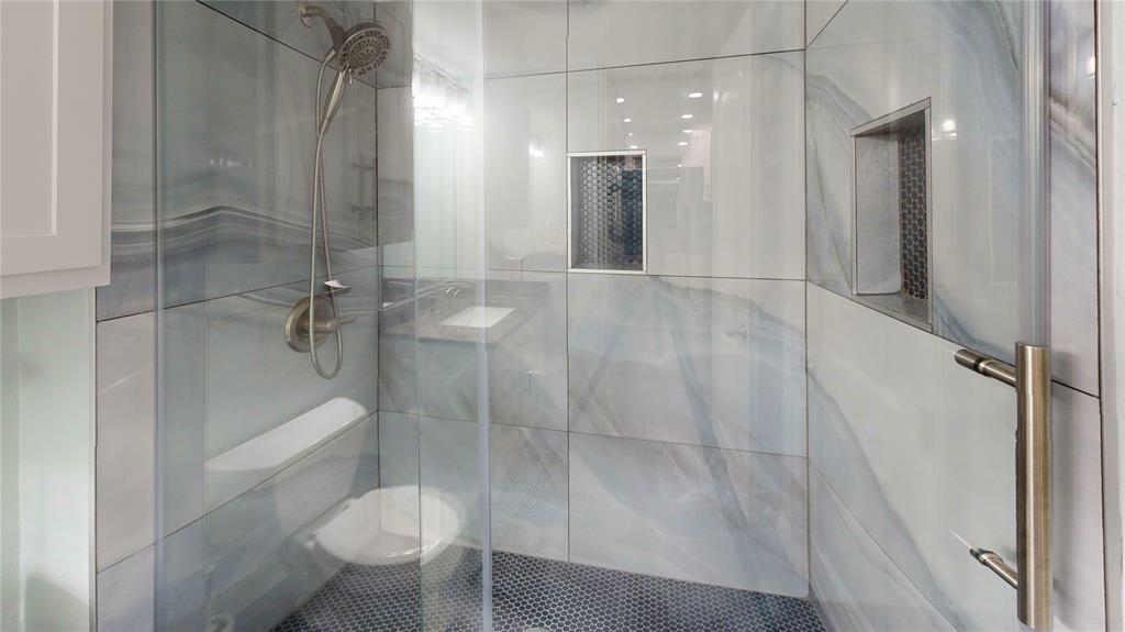 Arlington Oaks Condo - Residential