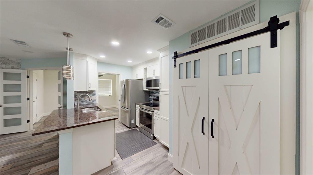 Arlington Oaks Condo - Residential