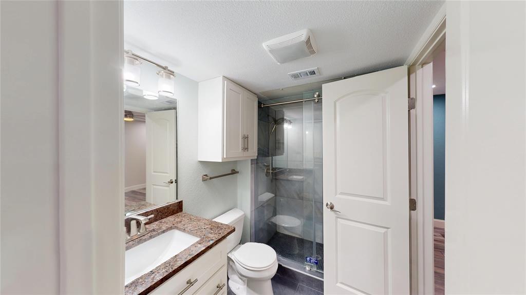 Arlington Oaks Condo - Residential