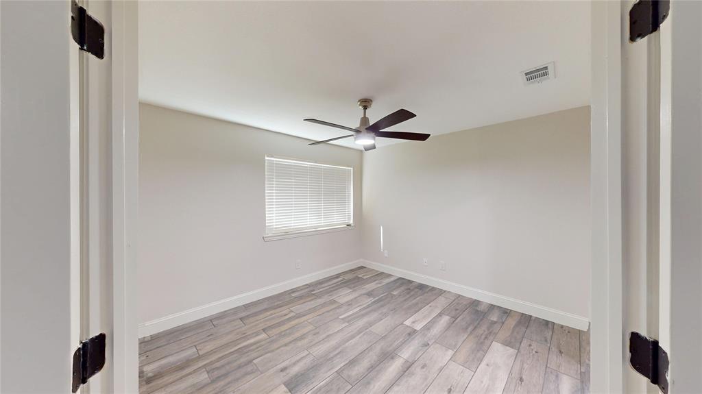 Arlington Oaks Condo - Residential