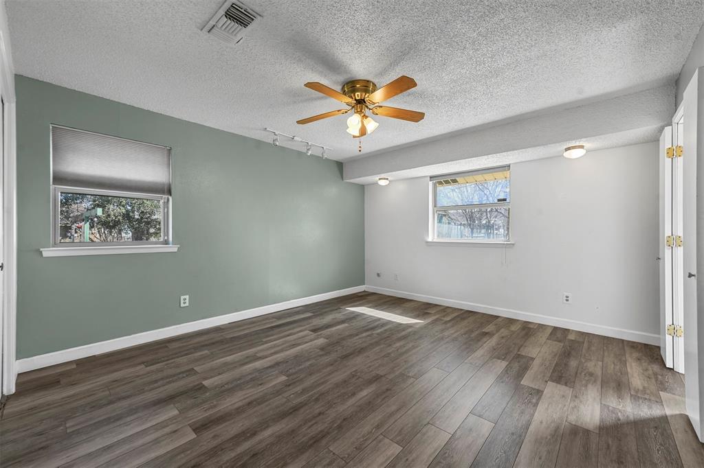 Denton, Texas 76209, United States, 3 Bedrooms Bedrooms, ,2 BathroomsBathrooms,Residential,Active,80969