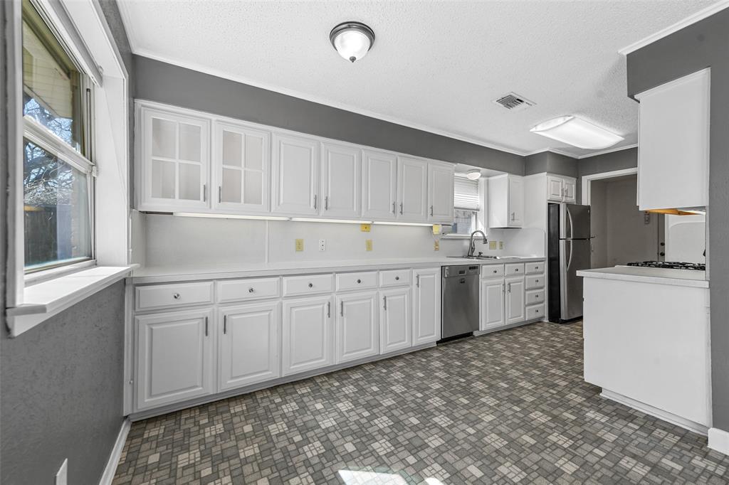 Denton, Texas 76209, United States, 3 Bedrooms Bedrooms, ,2 BathroomsBathrooms,Residential,Active,80969