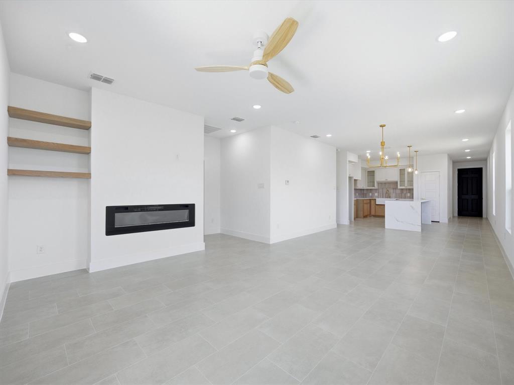 1254 E Jefferson Avenue