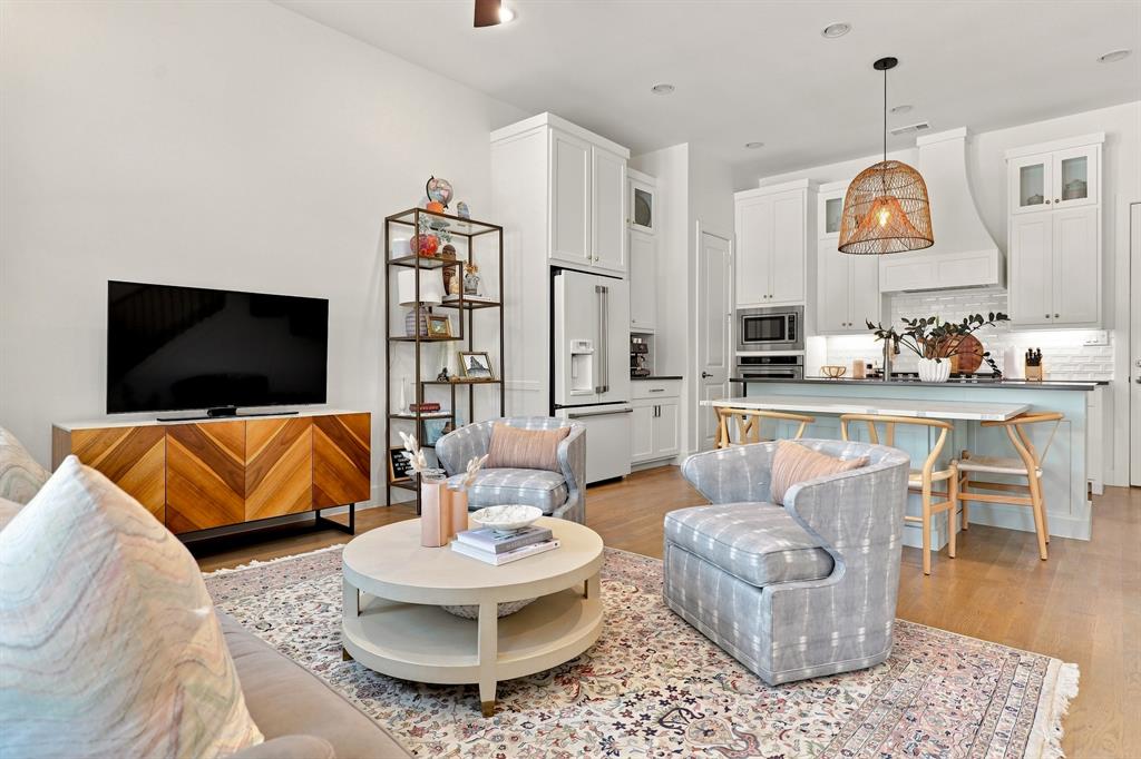 1137 Manderly Court