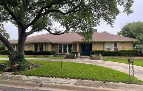 4341 BOCA BAY Drive Dallas TX 75244