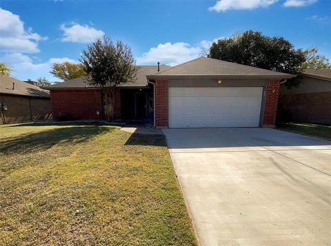 6544 Meadowlark Lane E Watauga TX 76148