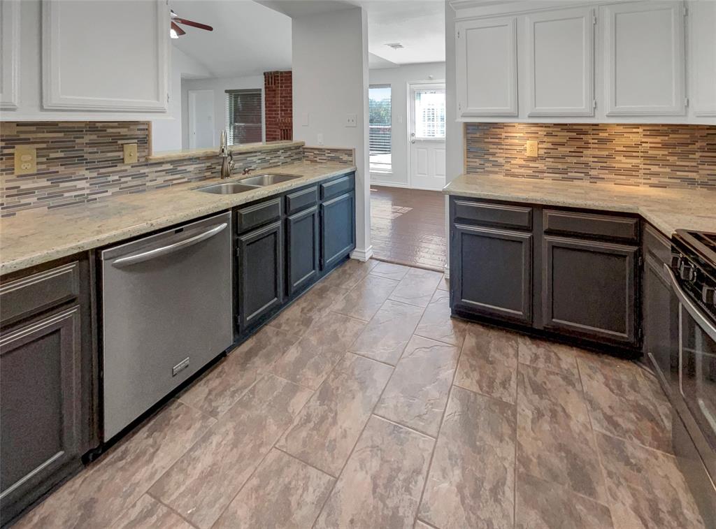 6544 Meadowlark Lane E