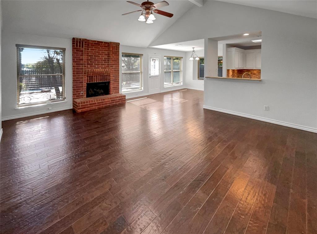 6544 Meadowlark Lane E