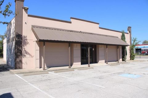 Photo of 1619 Martin Luther King Blvd Blvd, Dallas, TX 75215 (MLS # 21251480)