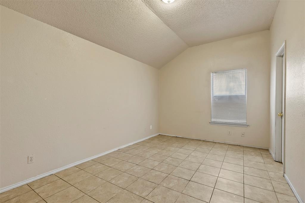 Fort Worth, Texas 76134, United States, 2 Bedrooms Bedrooms, ,1 BathroomBathrooms,Residential,Pending,20194