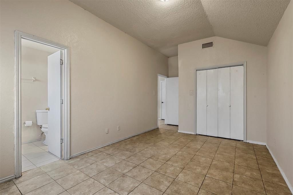 Fort Worth, Texas 76134, United States, 2 Bedrooms Bedrooms, ,1 BathroomBathrooms,Residential,Pending,20194