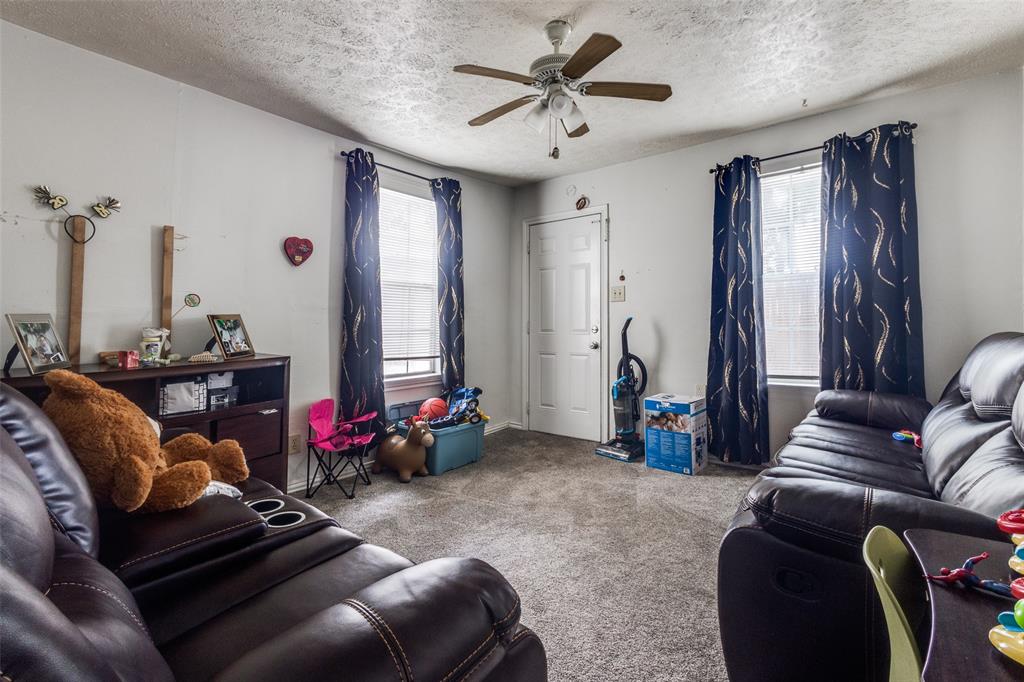 410 W College Street A& B