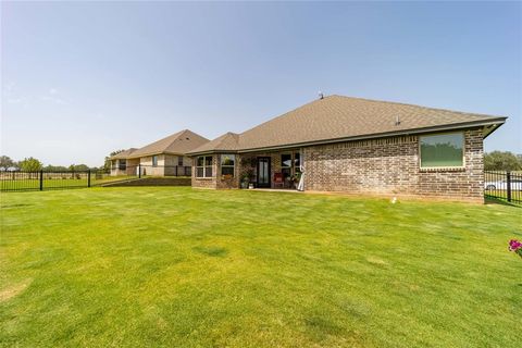 A home in Glen Rose