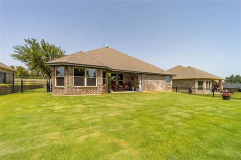 A home in Glen Rose