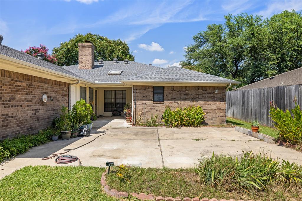 1604 Meadowgate Drive