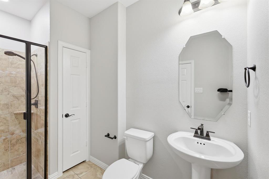 Ridgeview At Panther Creek Ph 3 - Residential Lease