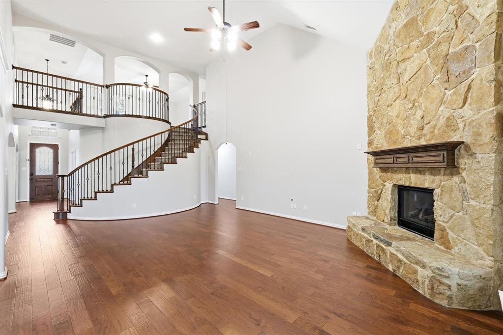 Ridgeview At Panther Creek Ph 3 - Residential Lease