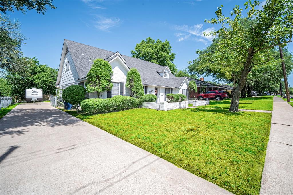 1127 Willow Creek Drive