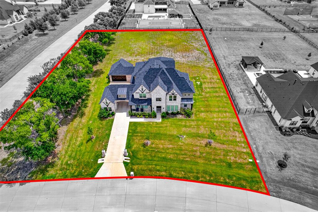 1405 Gairloch Drive