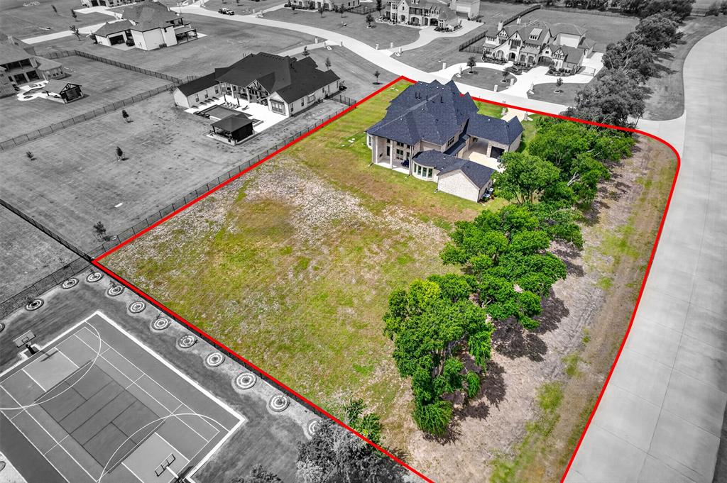 1405 Gairloch Drive