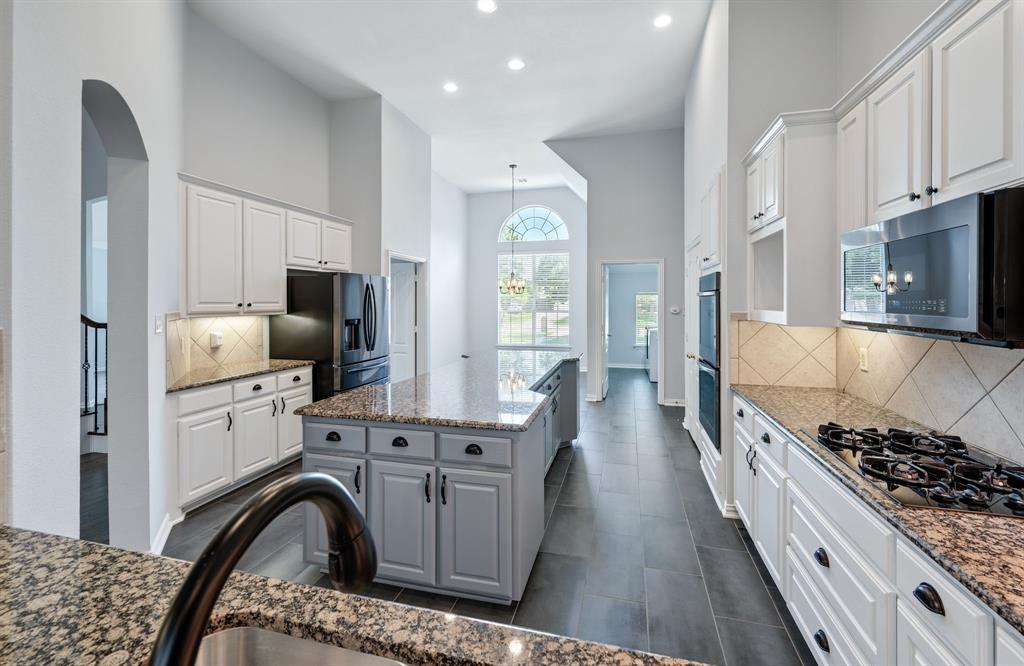 Keller, Texas 76248, United States, 4 Bedrooms Bedrooms, ,4 BathroomsBathrooms,Residential,Active,109501