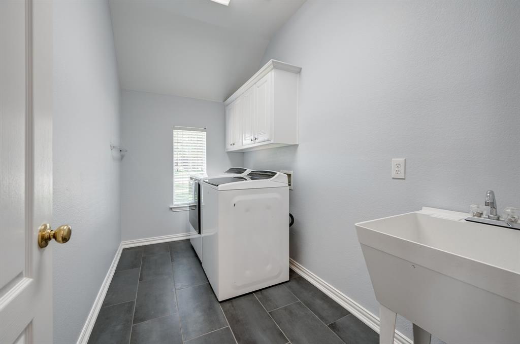 Keller, Texas 76248, United States, 4 Bedrooms Bedrooms, ,4 BathroomsBathrooms,Residential,Active,109501