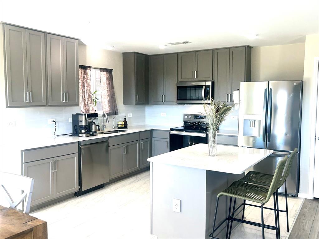 455 Manchester Street