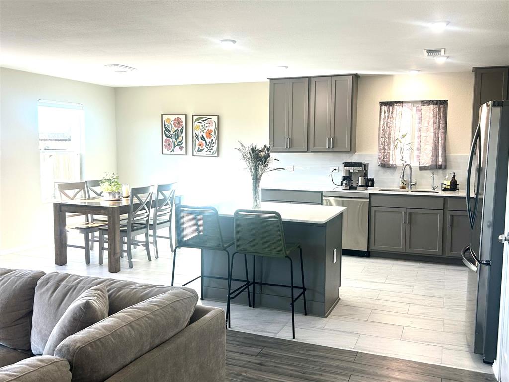 455 Manchester Street