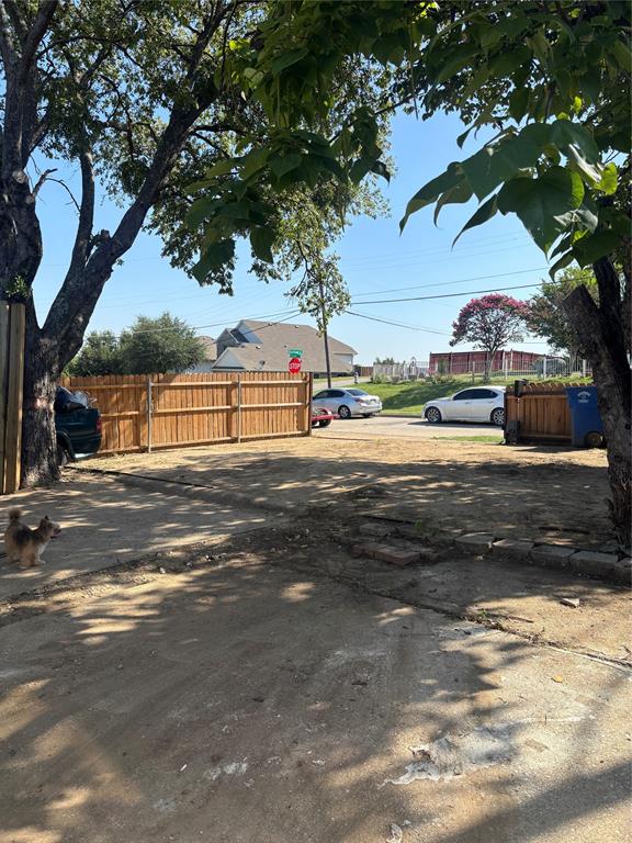 1929 Iroquois Street