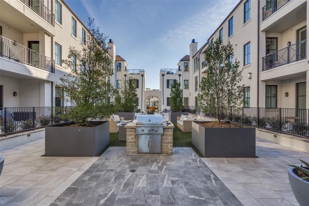 5270 Town And Country Boulevard 332