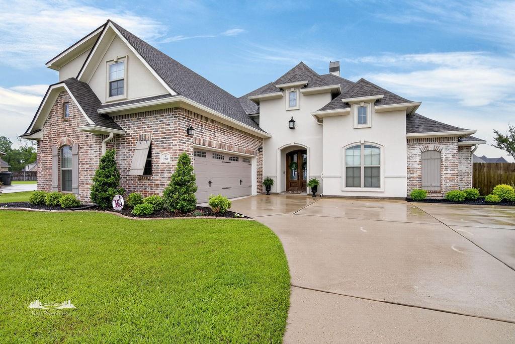 260 Arrowhead Drive