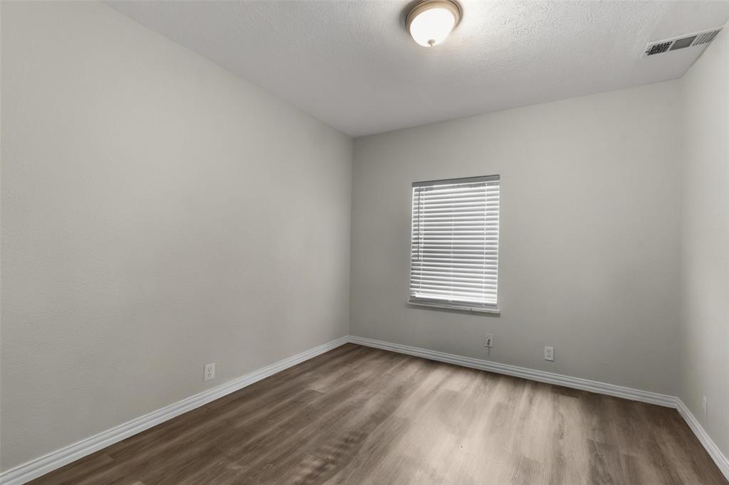 Parkdale 01 - Residential