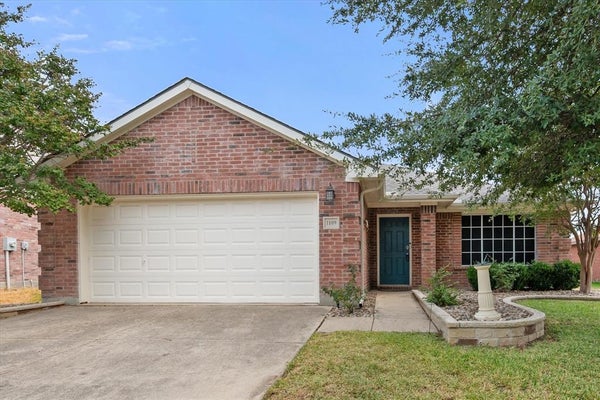 1109 NIGHTHAWK RD, FORT WORTH, TX 76108 - Image d9735d7d1f80f8e4d5381076a29f9a45/791594907