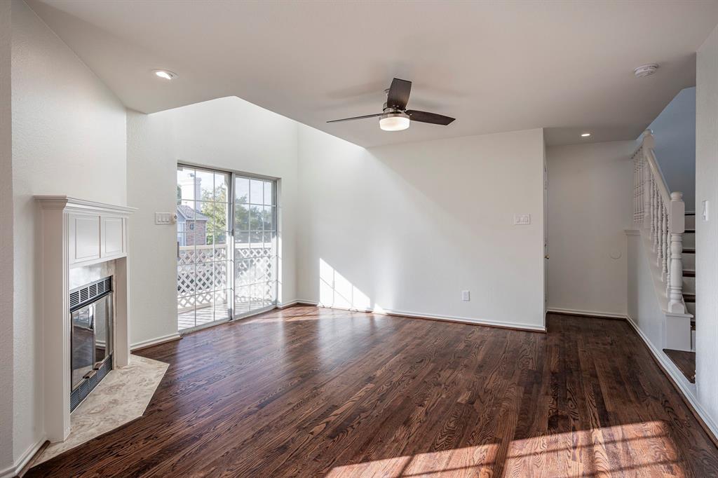 Carriage Place Condo On Marquita - Residential Lease