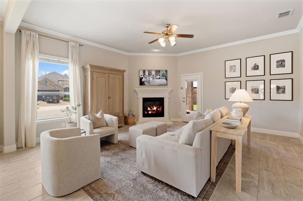 1024 Macaw Drive