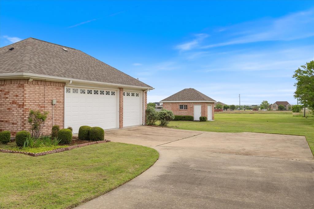 10524 Live Oak