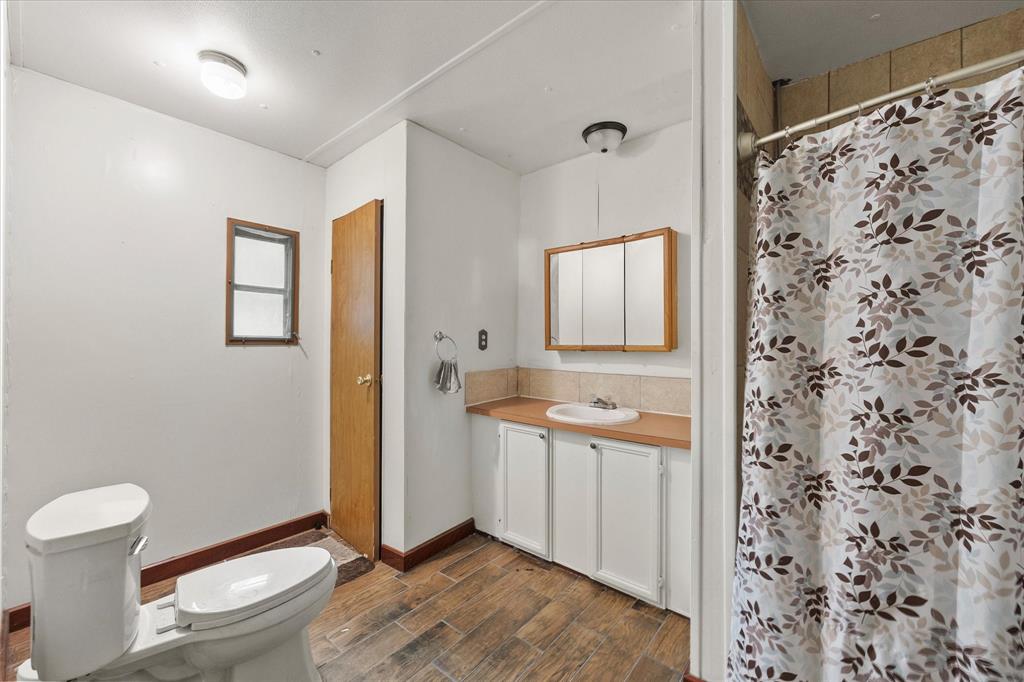 LINDLEY H C - Residential