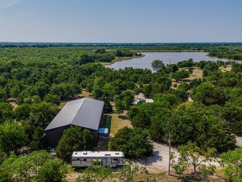 A home in Kaufman