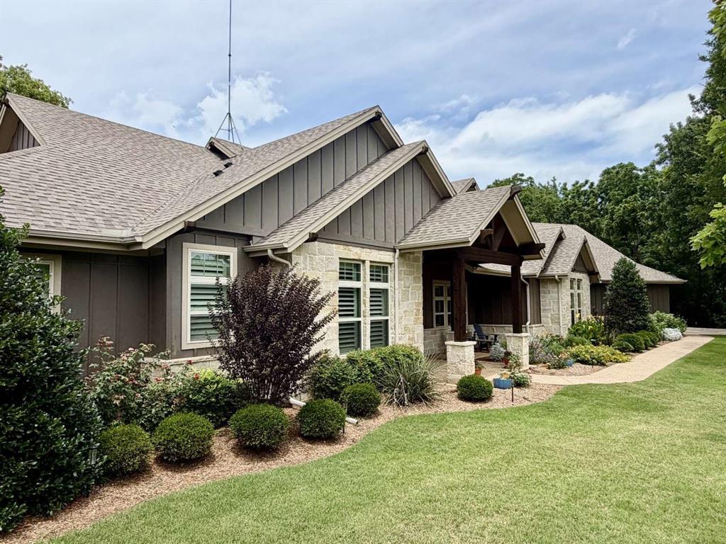 3780 Bridges Court