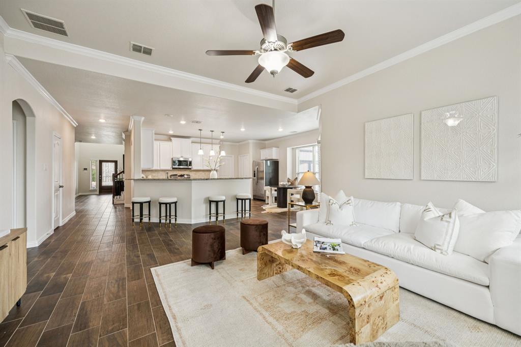 1012 Rising Moon Drive