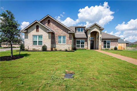 1037 Queen Elizabeth Drive McGregor TX 76657