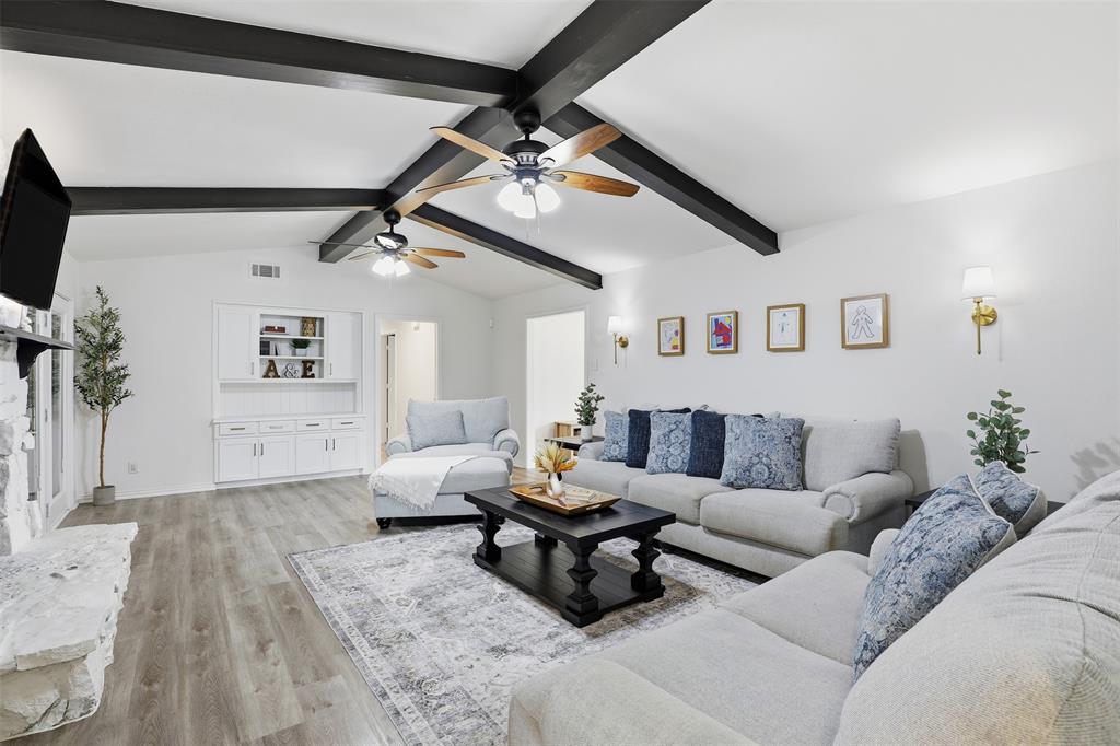 Lochwood Mdws Add Instl 12 - Residential