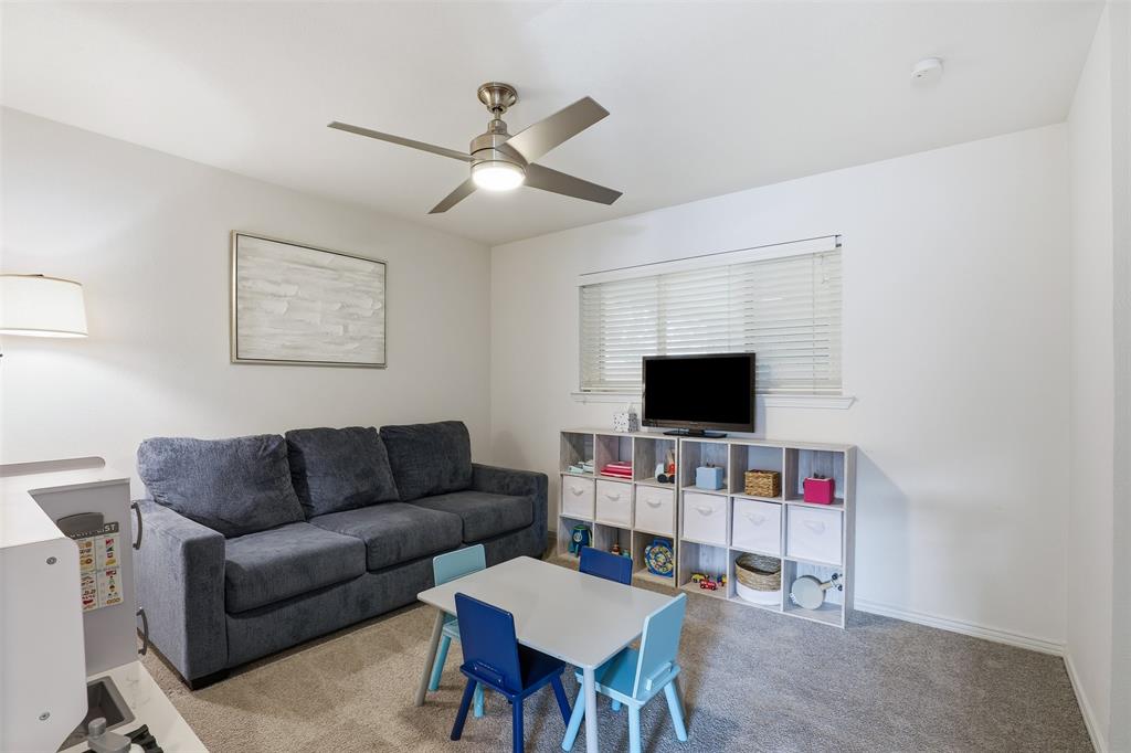 Lochwood Mdws Add Instl 12 - Residential