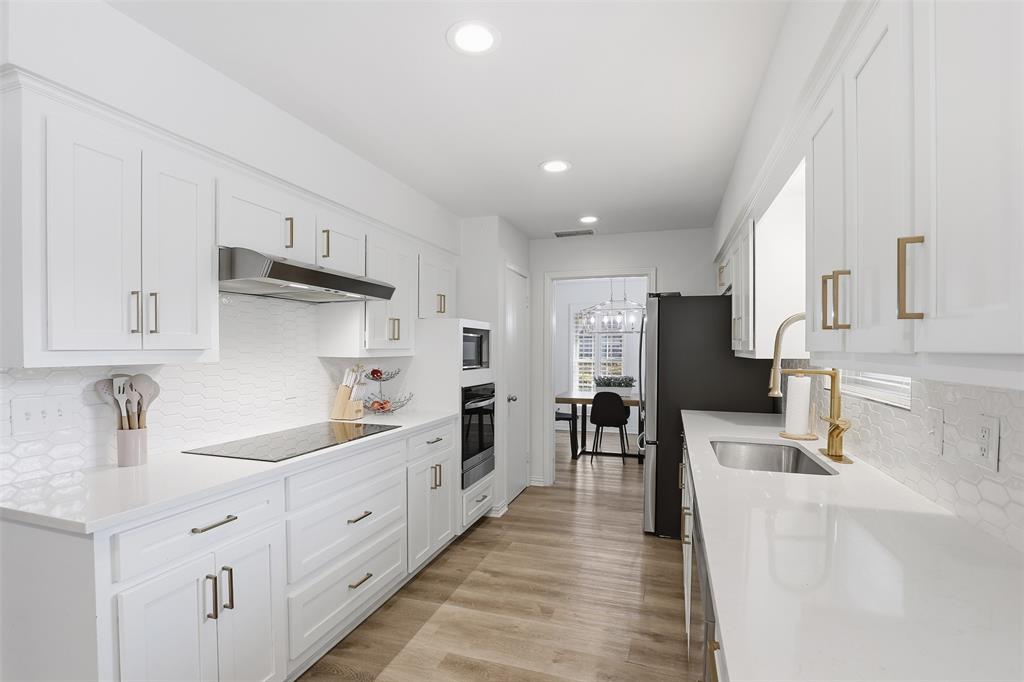 Lochwood Mdws Add Instl 12 - Residential